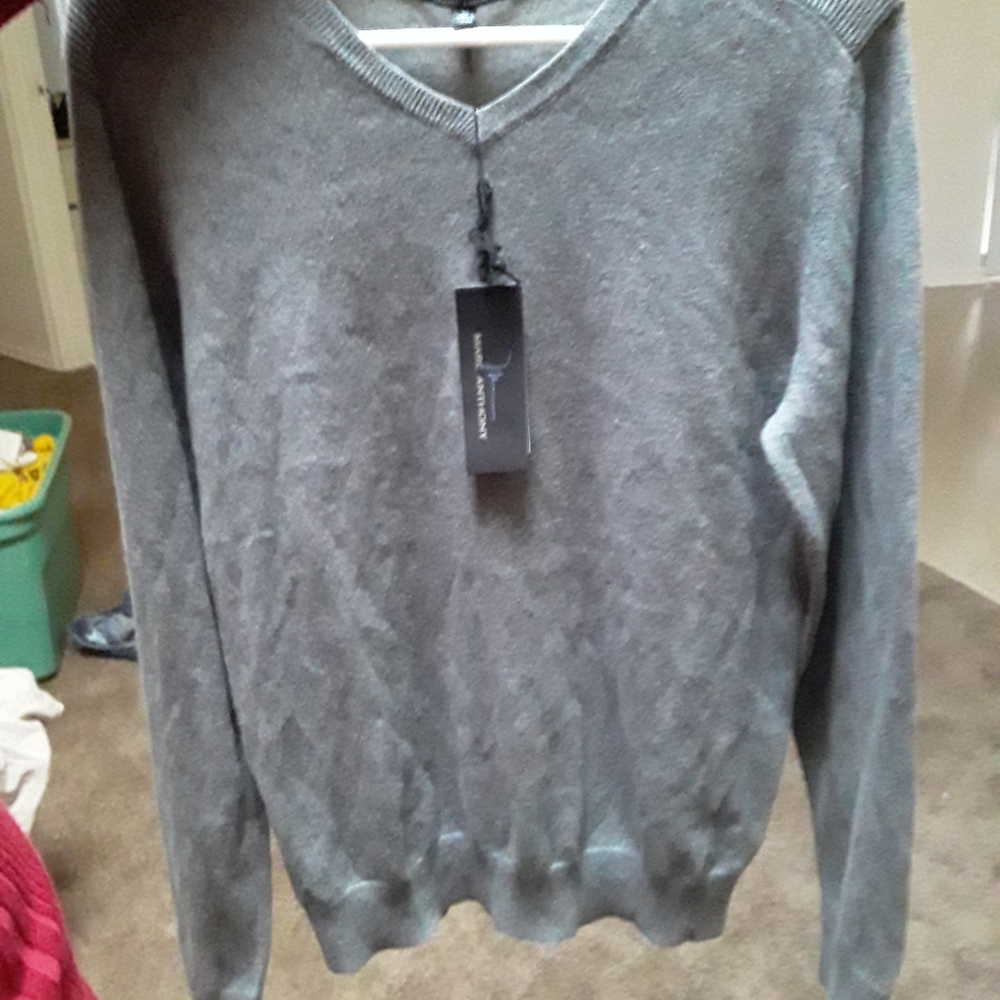 Marc Anthony sweatshirt